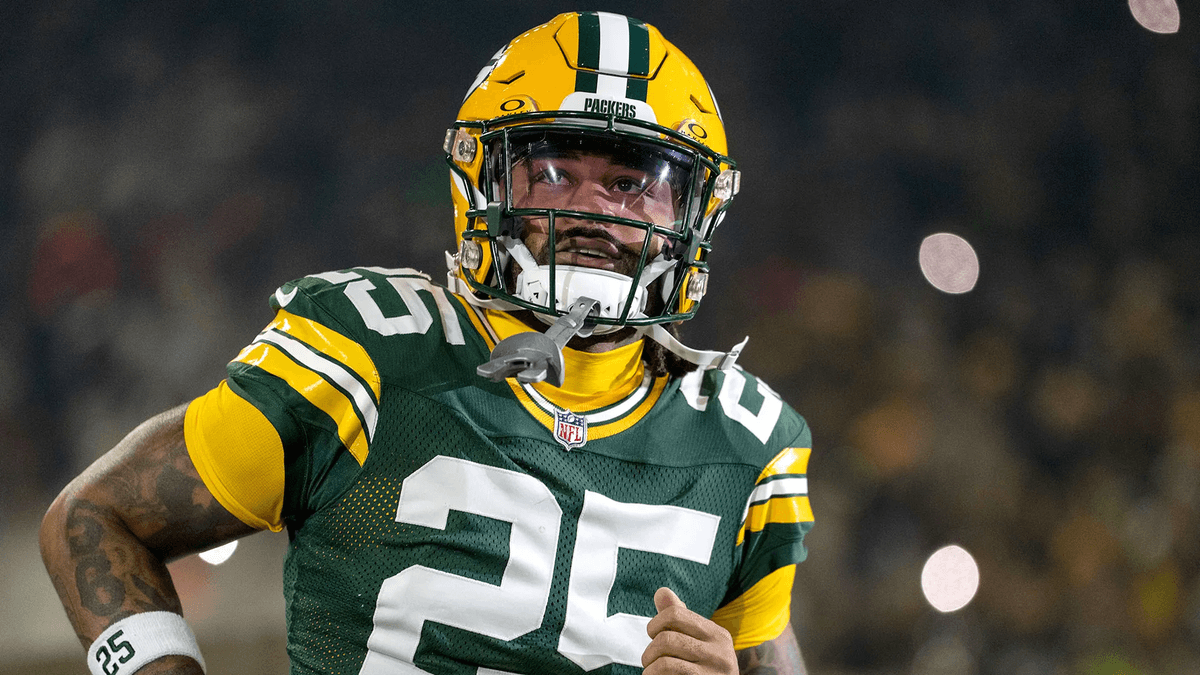 Just 3 hours after learning he is no longer in the team’s plans, the Packers’ most sought after veteran CB refuses to practice – the Green Bay community is disappointed after seeing him at a downtown bar